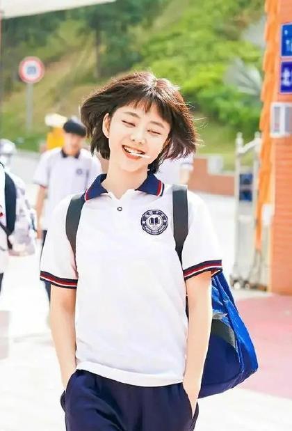 校服操场明星网红,明星网红的青春足迹