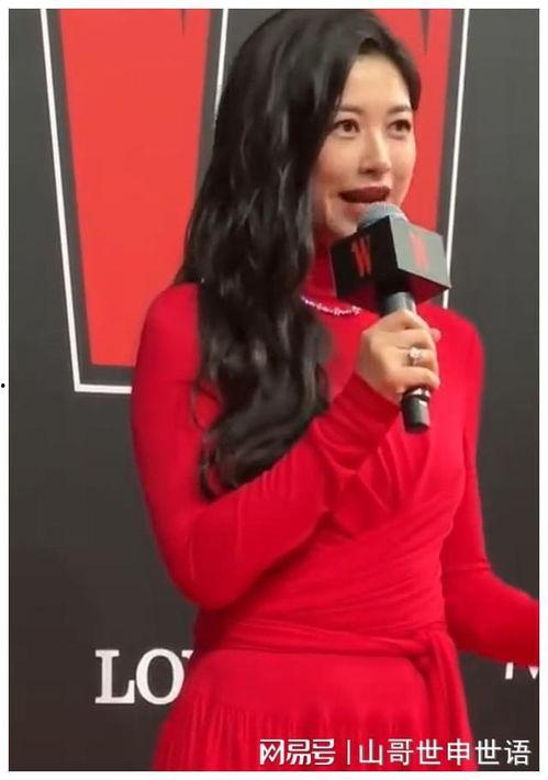 女明星网红现场,现场魅力四射，粉丝尖叫连连