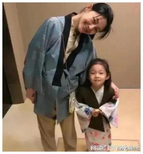 娱乐圈吃瓜爆料小凤凰,小凤凰揭秘吃瓜爆料背后的真相