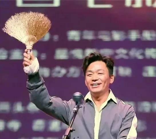 明星吃瓜爆料内容,明星真实吃瓜爆料大揭秘