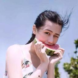 热门吃瓜头像图片高清女,高清女生吃瓜头像大赏