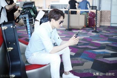 明星吃瓜爆料小游戏