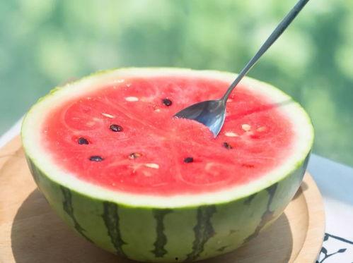 吃瓜爆料吃各种刮净,吃瓜爆料，刮净真相，带你领略明星幕后生活