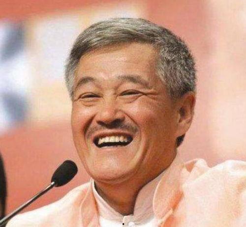 明星吃瓜爆料赵本山图片,娱乐圈幕后真相大揭秘