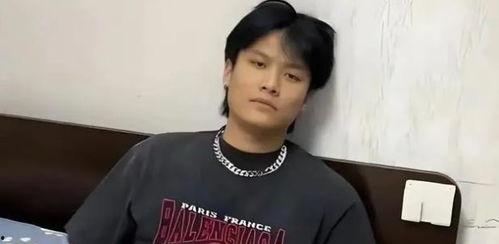 小杨哥今日吃瓜直播,带你领略娱乐圈最新动态