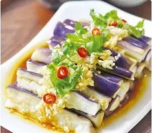 黑茄瓜适合煮了吃,营养丰富的煮食佳品